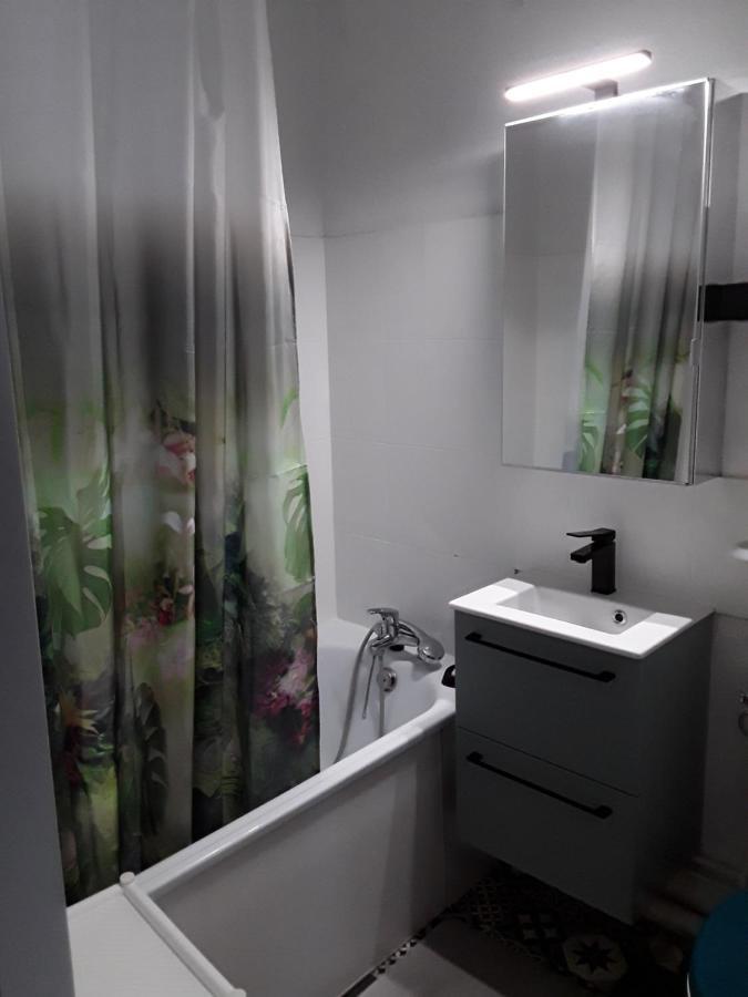 Pour Cure Et Ski Apartment Bagneres-de-Luchon Exterior photo
